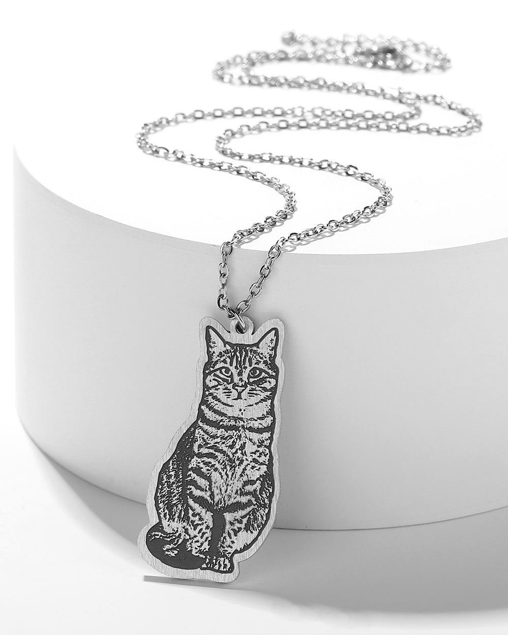 Wonsup® Life-Like Cat Keychain with Custom Engraved Photo - Realistic Feline Memorial Accessory